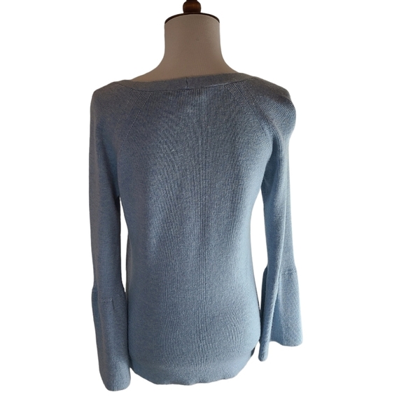 J.Crew Wool V-Neck Bell Sleeve Sweater Small Baby Blue Soft Knit Preowned - Picture 3 of 9